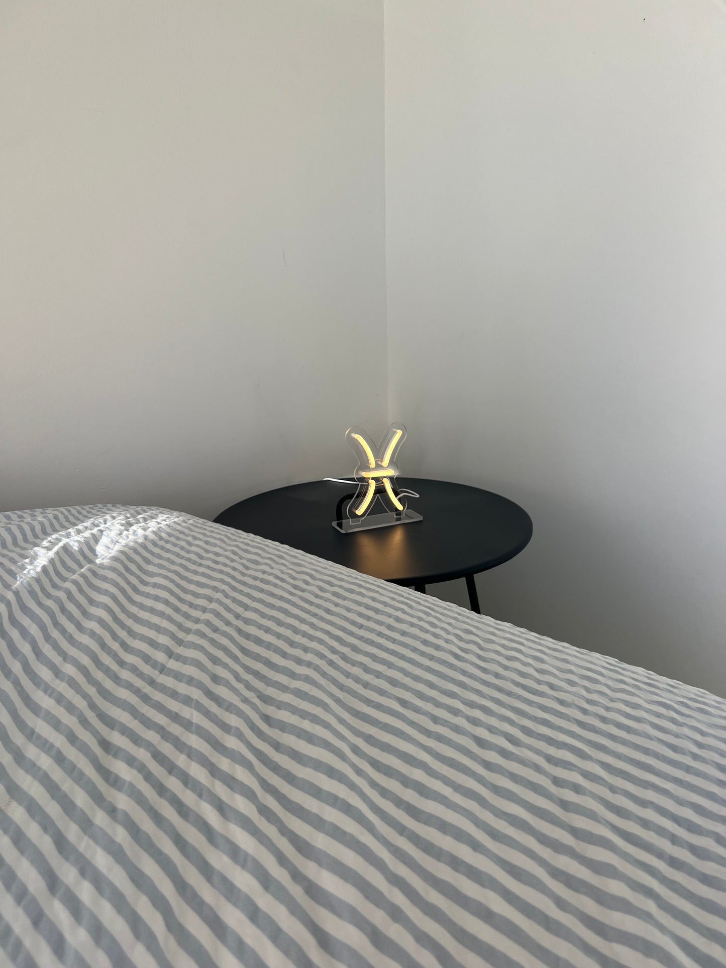 Pisces LED Neon Stance